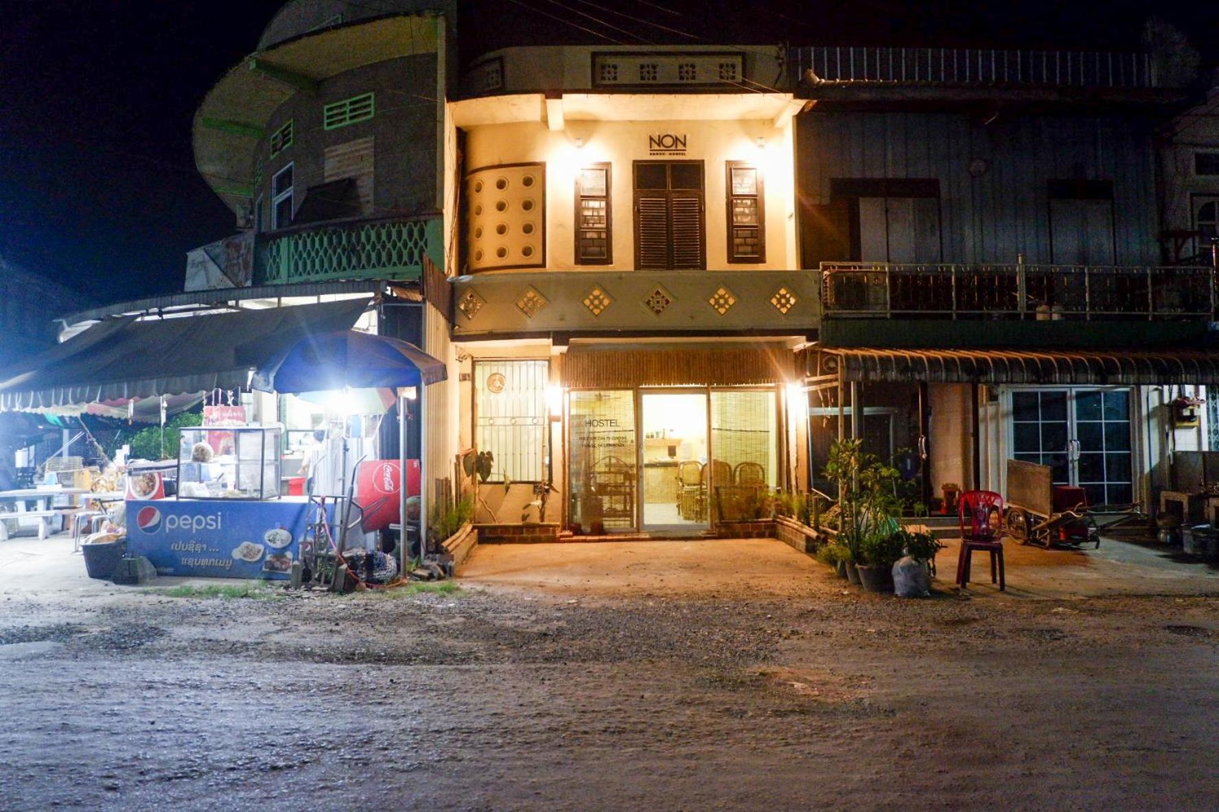 Non Pakse Hostel Exterior photo